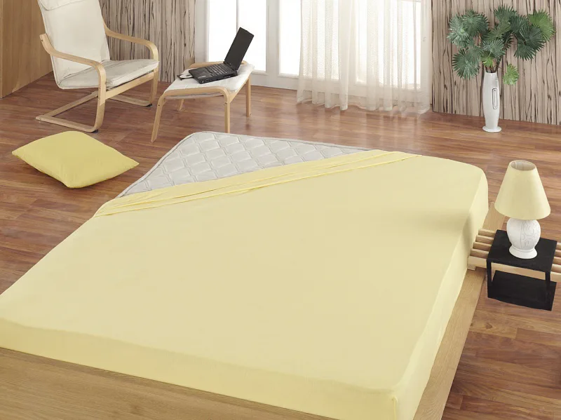 Prostěradlo Světle žluté FROTÉ STANDARD